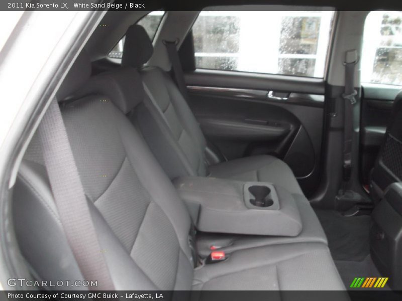 White Sand Beige / Black 2011 Kia Sorento LX