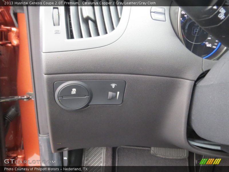 Catalunya Copper / Gray Leather/Gray Cloth 2013 Hyundai Genesis Coupe 2.0T Premium