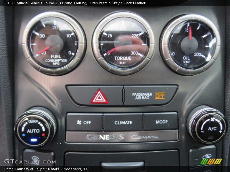 Controls of 2013 Genesis Coupe 3.8 Grand Touring