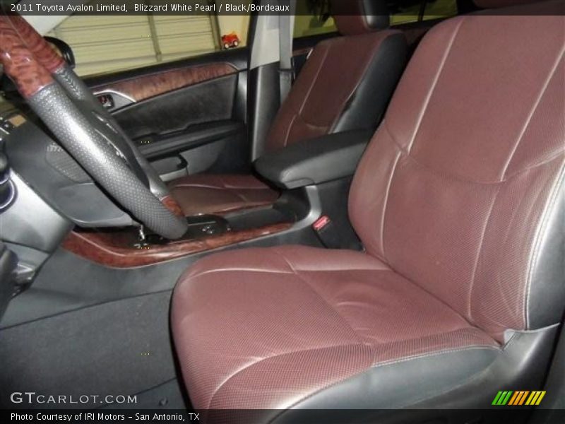 Blizzard White Pearl / Black/Bordeaux 2011 Toyota Avalon Limited