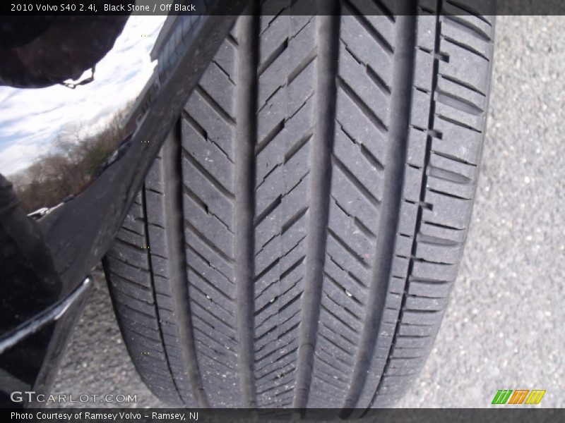 Black Stone / Off Black 2010 Volvo S40 2.4i