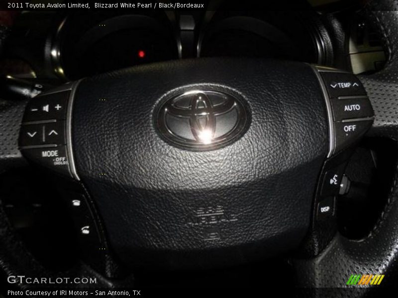 Blizzard White Pearl / Black/Bordeaux 2011 Toyota Avalon Limited