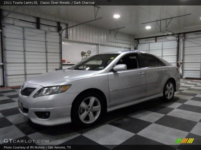 Classic Silver Metallic / Dark Charcoal 2011 Toyota Camry SE