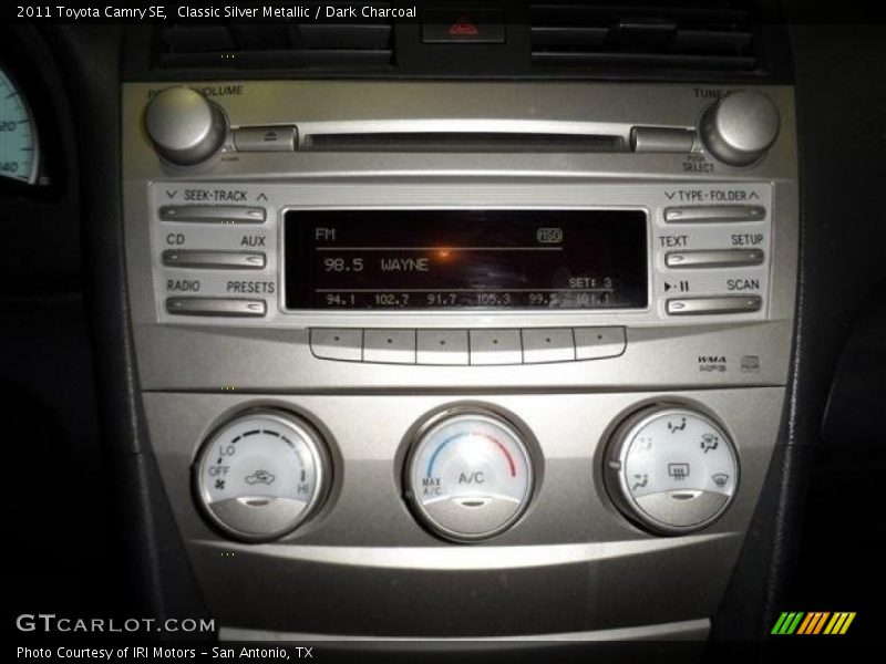 Classic Silver Metallic / Dark Charcoal 2011 Toyota Camry SE