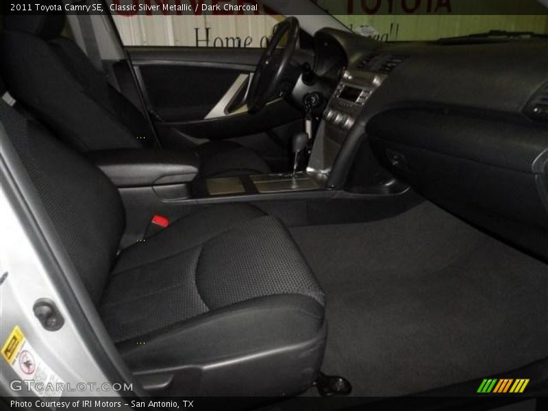Classic Silver Metallic / Dark Charcoal 2011 Toyota Camry SE