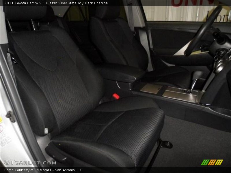 Classic Silver Metallic / Dark Charcoal 2011 Toyota Camry SE