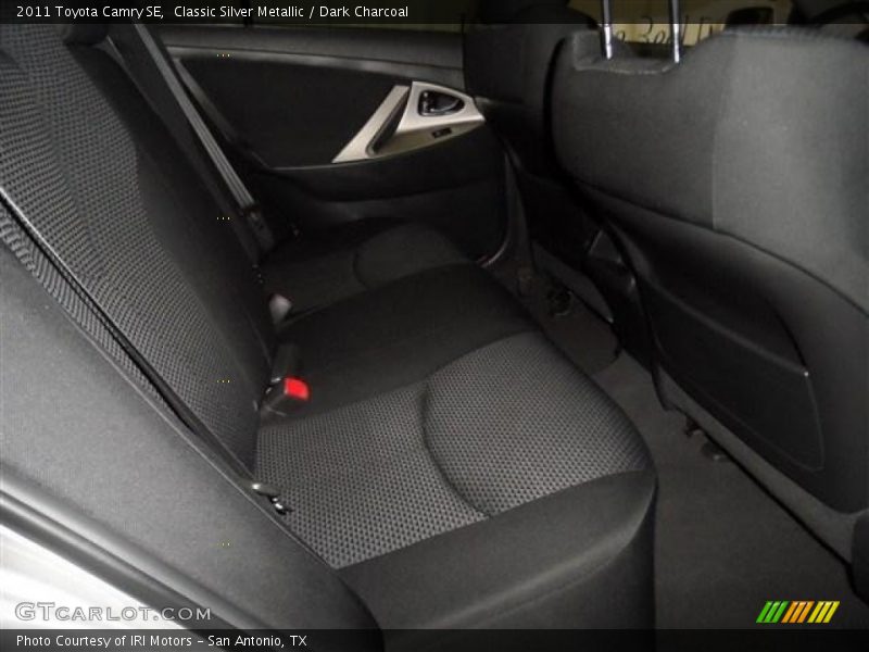 Classic Silver Metallic / Dark Charcoal 2011 Toyota Camry SE