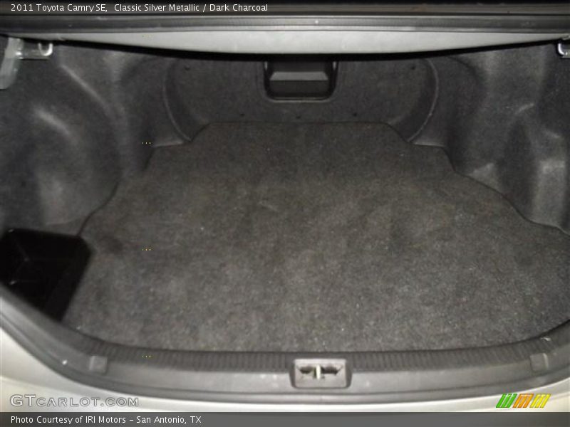 Classic Silver Metallic / Dark Charcoal 2011 Toyota Camry SE