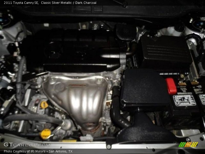 Classic Silver Metallic / Dark Charcoal 2011 Toyota Camry SE