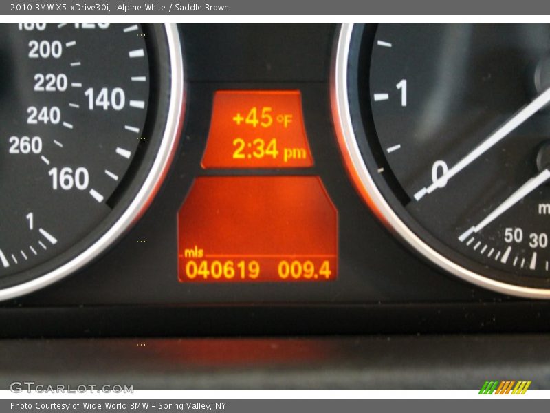 Alpine White / Saddle Brown 2010 BMW X5 xDrive30i