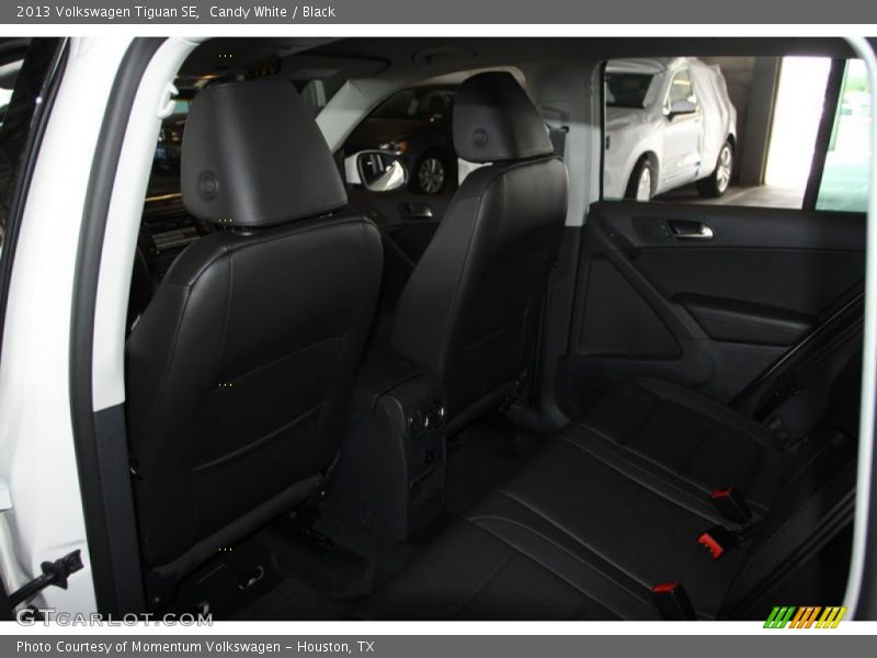 Candy White / Black 2013 Volkswagen Tiguan SE