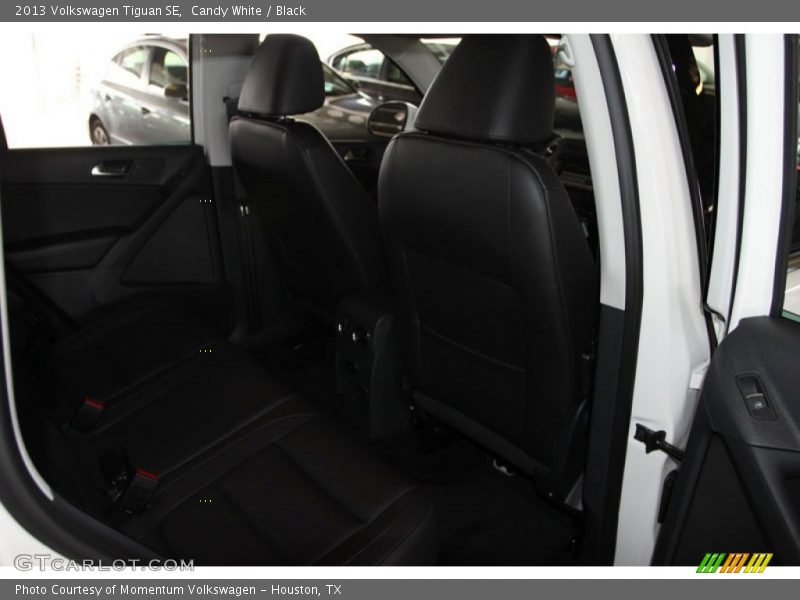 Candy White / Black 2013 Volkswagen Tiguan SE