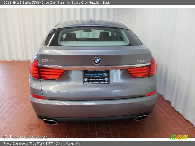 Space Gray Metallic / Black 2011 BMW 5 Series 550i xDrive Gran Turismo
