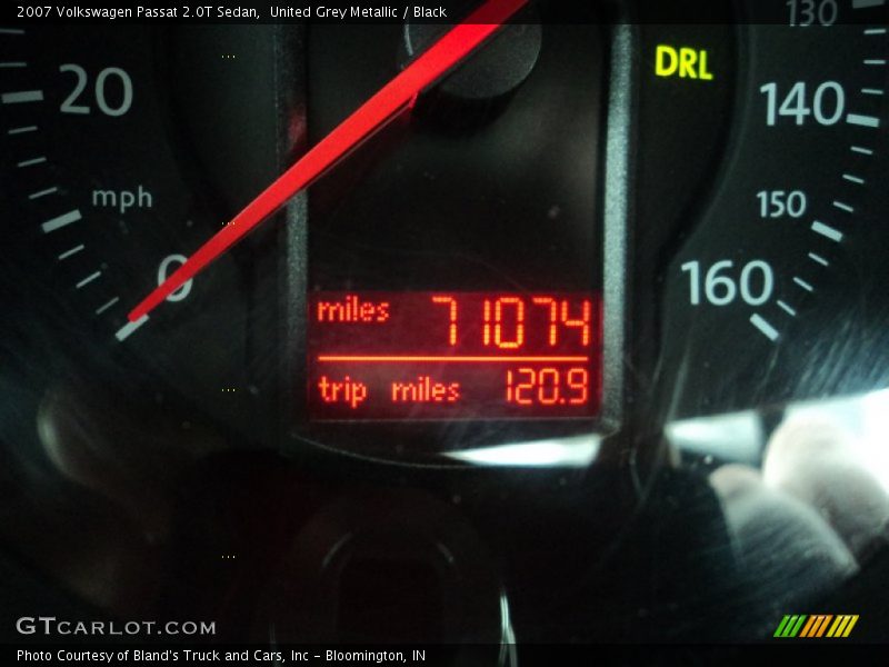 United Grey Metallic / Black 2007 Volkswagen Passat 2.0T Sedan