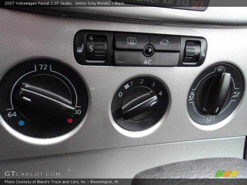 United Grey Metallic / Black 2007 Volkswagen Passat 2.0T Sedan