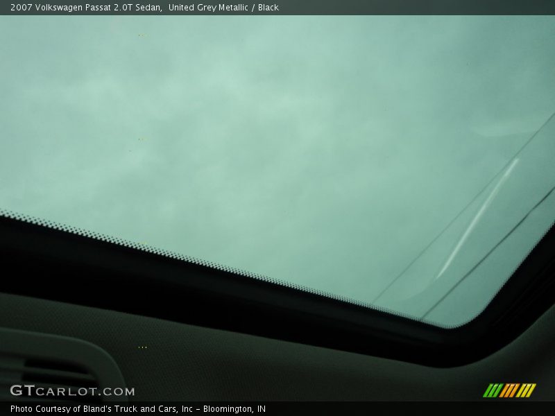 United Grey Metallic / Black 2007 Volkswagen Passat 2.0T Sedan