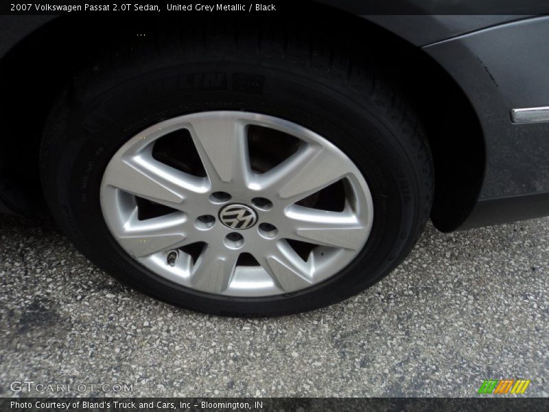 United Grey Metallic / Black 2007 Volkswagen Passat 2.0T Sedan