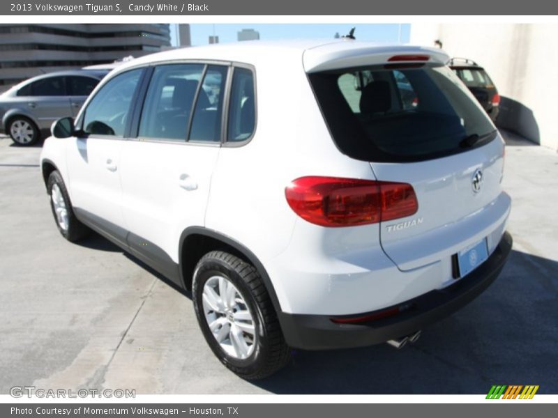 Candy White / Black 2013 Volkswagen Tiguan S
