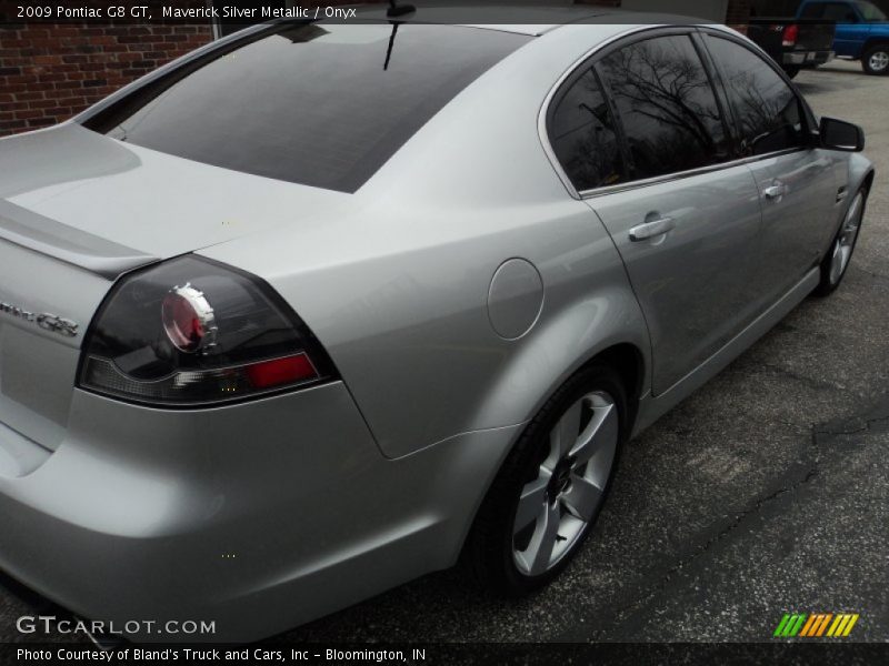 Maverick Silver Metallic / Onyx 2009 Pontiac G8 GT