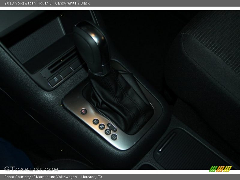 Candy White / Black 2013 Volkswagen Tiguan S