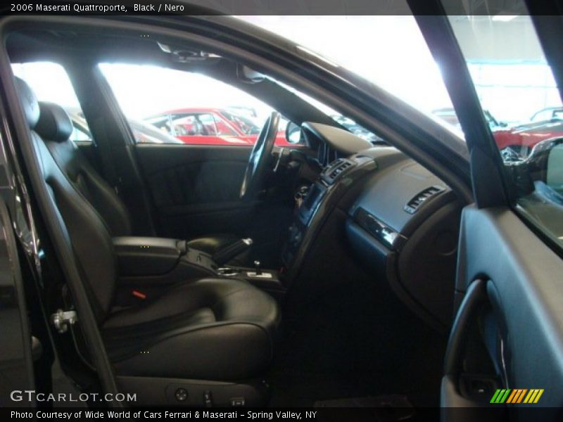 Black / Nero 2006 Maserati Quattroporte