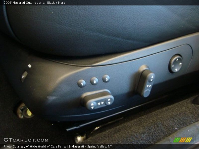 Black / Nero 2006 Maserati Quattroporte