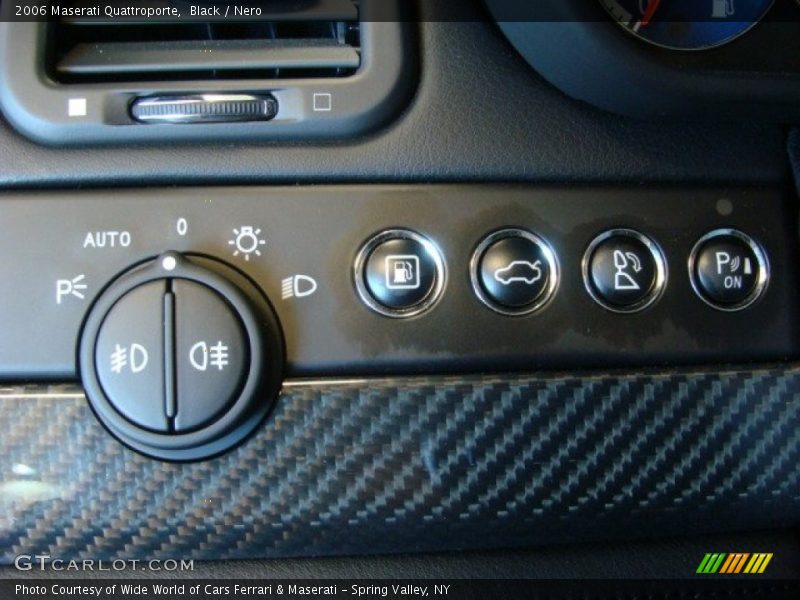 Black / Nero 2006 Maserati Quattroporte