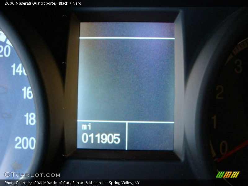 Black / Nero 2006 Maserati Quattroporte