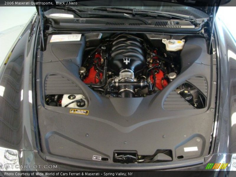 Black / Nero 2006 Maserati Quattroporte