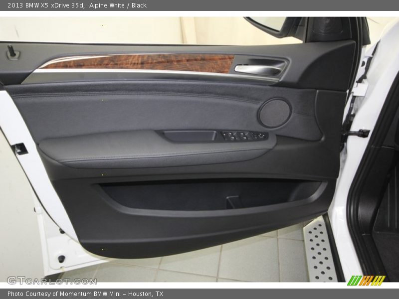 Alpine White / Black 2013 BMW X5 xDrive 35d