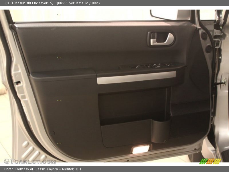 Quick Silver Metallic / Black 2011 Mitsubishi Endeavor LS