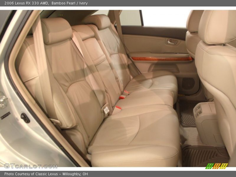 Rear Seat of 2006 RX 330 AWD