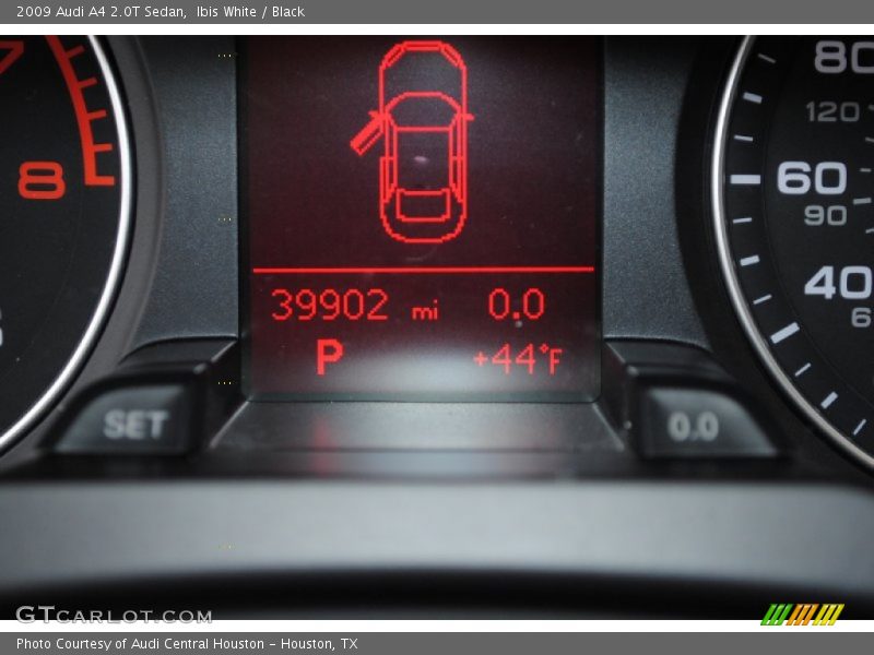 Ibis White / Black 2009 Audi A4 2.0T Sedan