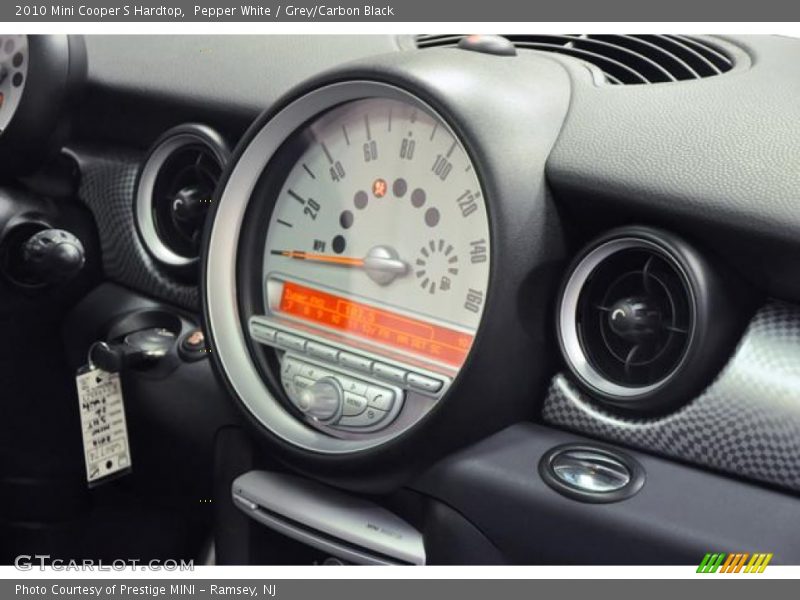 Pepper White / Grey/Carbon Black 2010 Mini Cooper S Hardtop