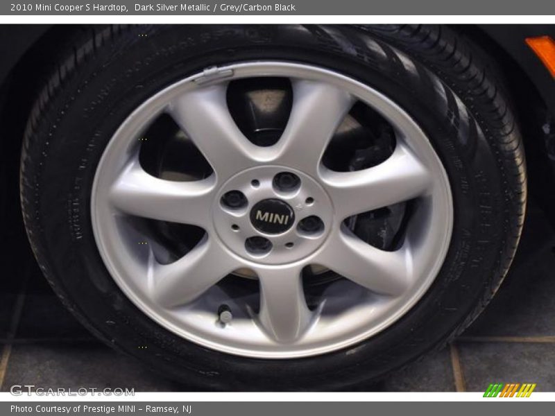 Dark Silver Metallic / Grey/Carbon Black 2010 Mini Cooper S Hardtop