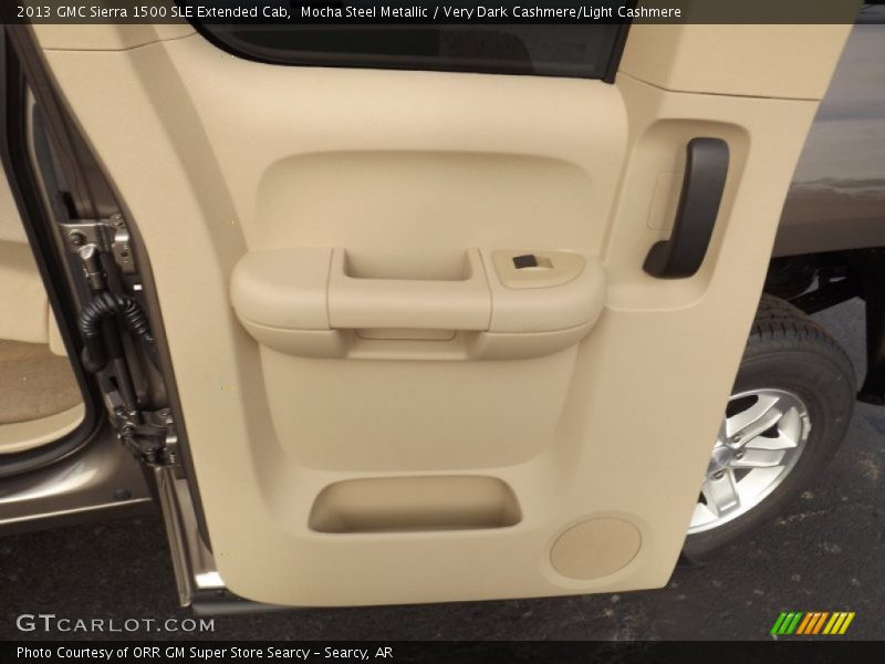 Door Panel of 2013 Sierra 1500 SLE Extended Cab