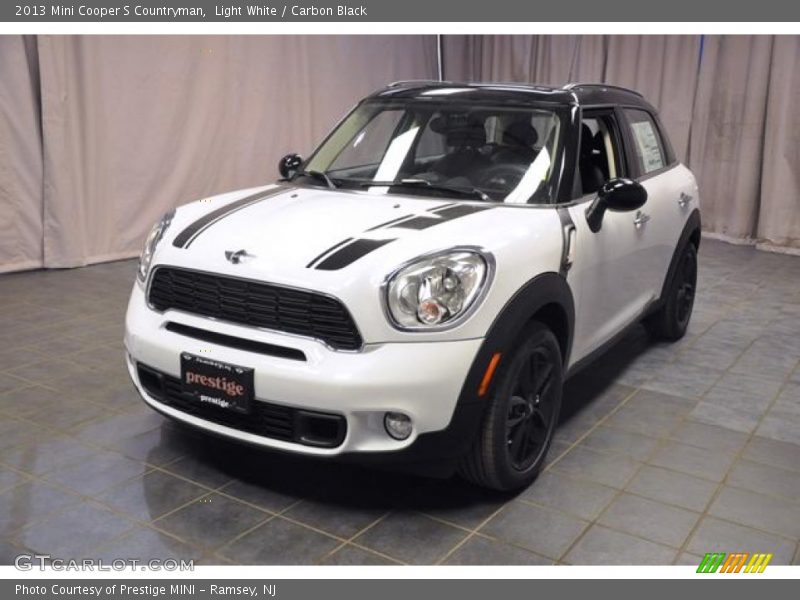 Light White / Carbon Black 2013 Mini Cooper S Countryman