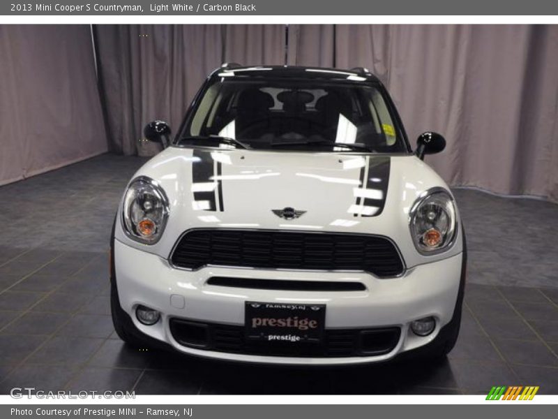 Light White / Carbon Black 2013 Mini Cooper S Countryman