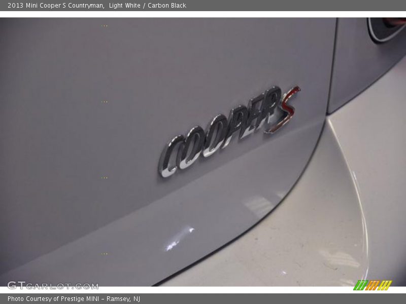 Light White / Carbon Black 2013 Mini Cooper S Countryman