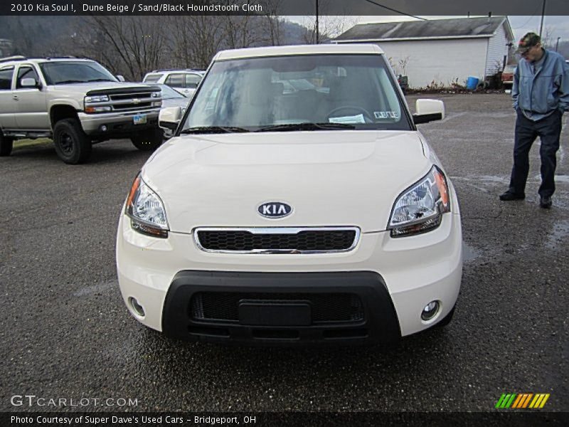 Dune Beige / Sand/Black Houndstooth Cloth 2010 Kia Soul !