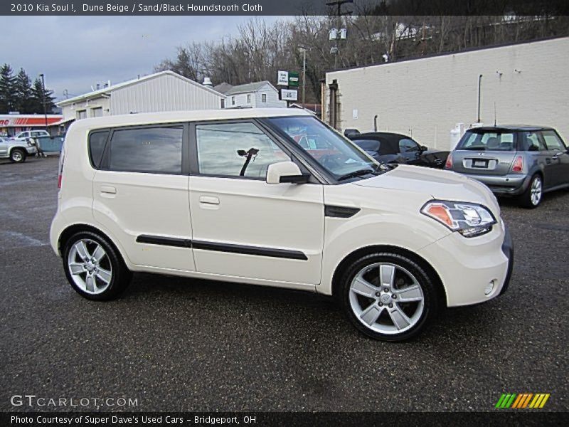 Dune Beige / Sand/Black Houndstooth Cloth 2010 Kia Soul !