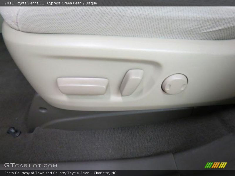 Cypress Green Pearl / Bisque 2011 Toyota Sienna LE
