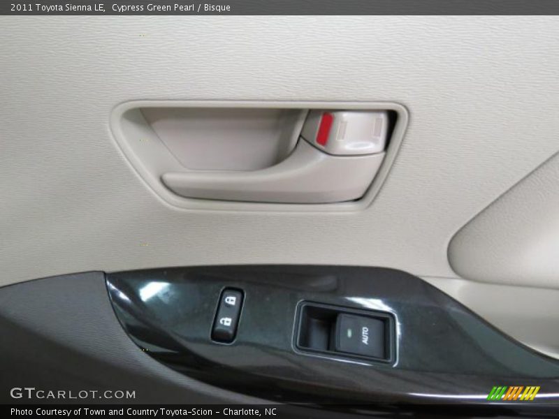 Cypress Green Pearl / Bisque 2011 Toyota Sienna LE