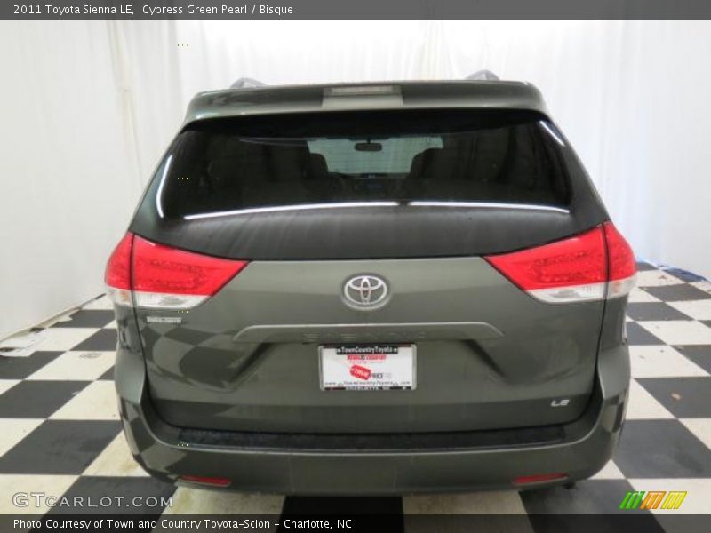 Cypress Green Pearl / Bisque 2011 Toyota Sienna LE
