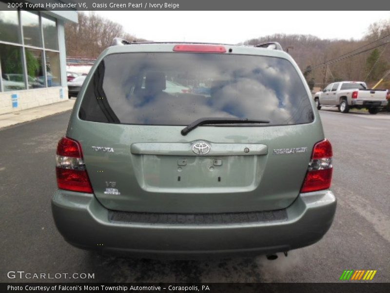 Oasis Green Pearl / Ivory Beige 2006 Toyota Highlander V6