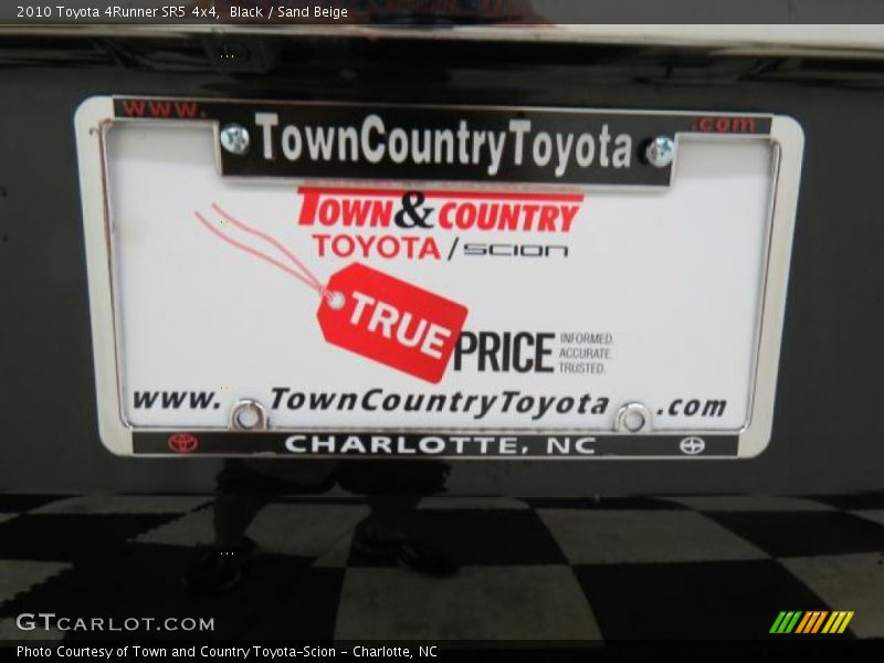 Black / Sand Beige 2010 Toyota 4Runner SR5 4x4