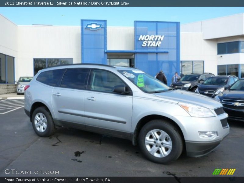 Silver Ice Metallic / Dark Gray/Light Gray 2011 Chevrolet Traverse LS