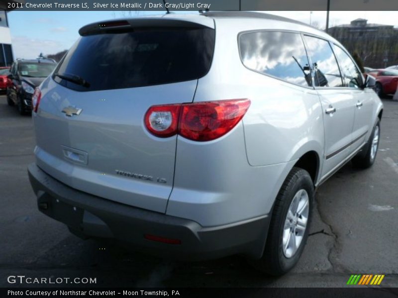 Silver Ice Metallic / Dark Gray/Light Gray 2011 Chevrolet Traverse LS