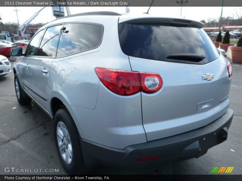 Silver Ice Metallic / Dark Gray/Light Gray 2011 Chevrolet Traverse LS