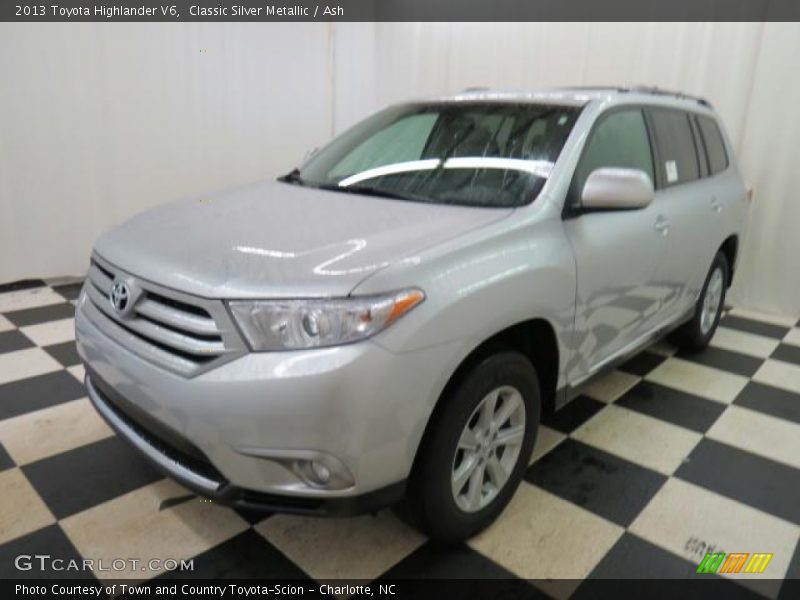 Classic Silver Metallic / Ash 2013 Toyota Highlander V6